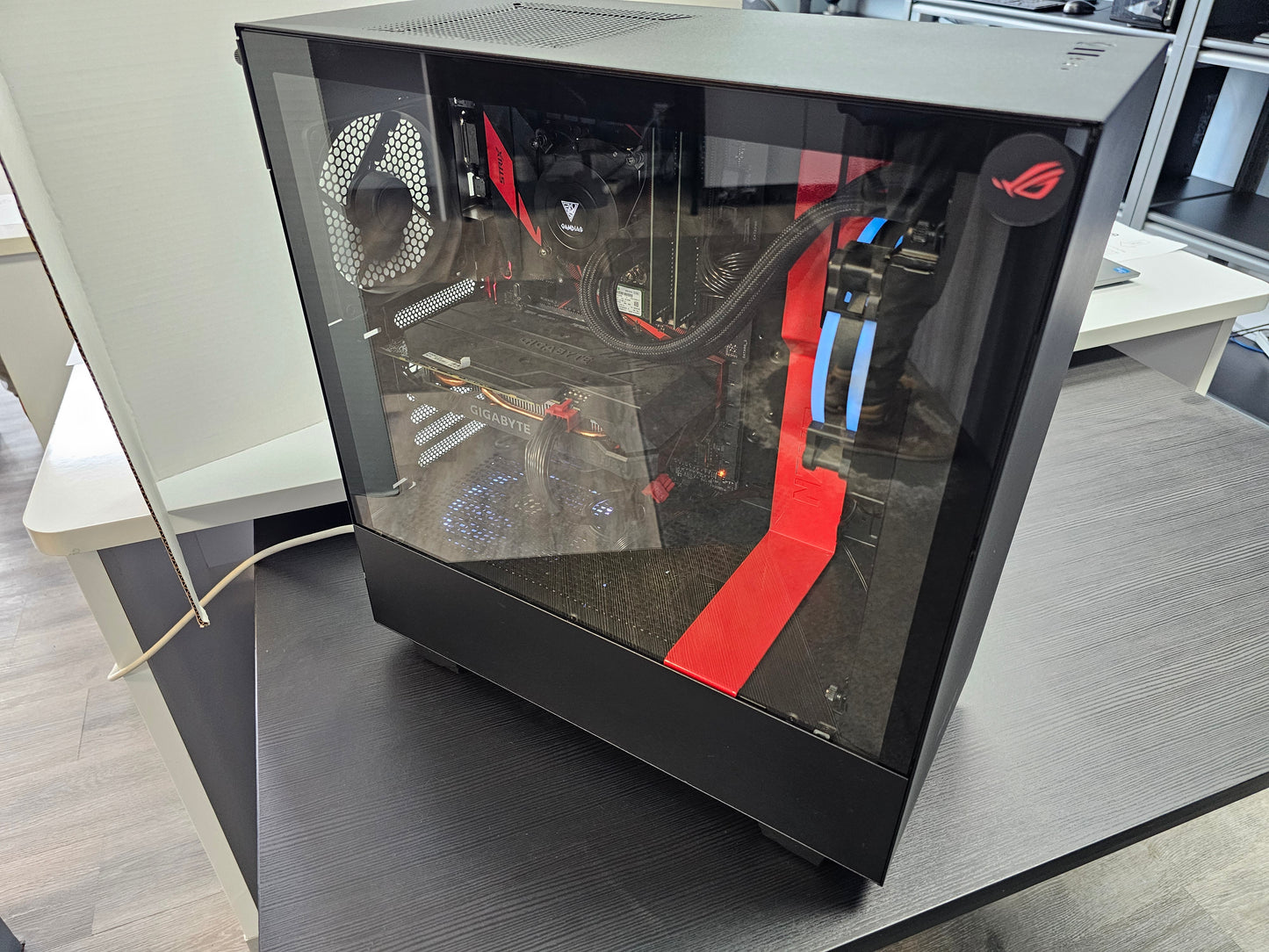 Tour Gamer Intel Core i7 6700 (NVIDIA RTX 2060)