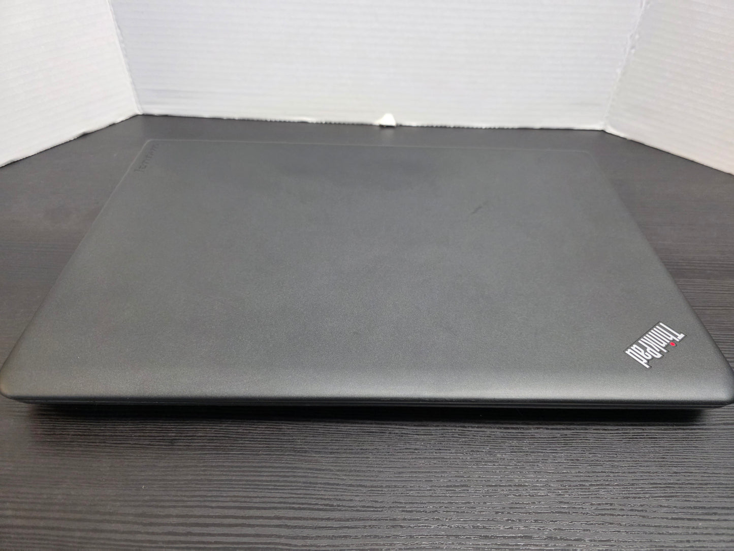 Lenovo ThinkPad E560 15.6" Intel Core i5 6200U