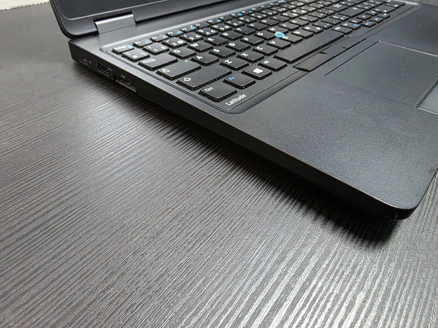 Dell Latitude 5580 15.6" Intel Core i5 7200U