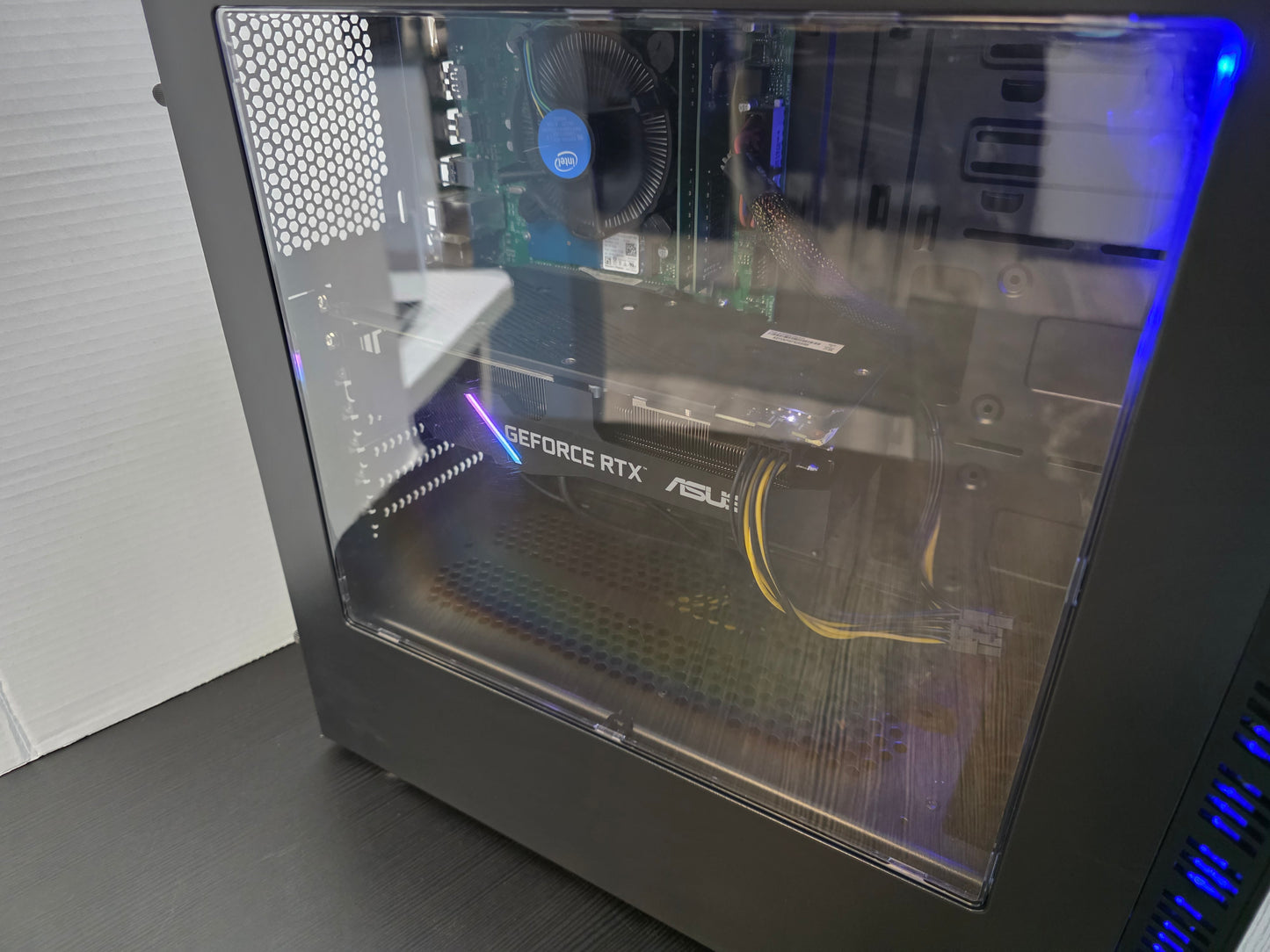 Tour Gamer Intel Core i7 9700 (NVIDIA RTX)
