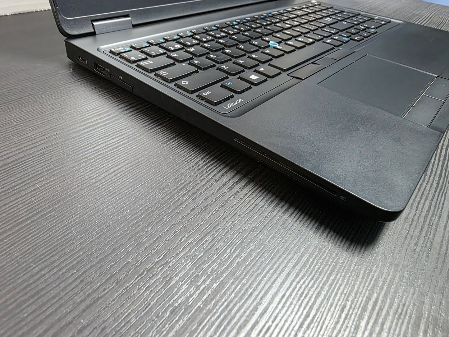 Dell Latitude 5580 15.6" Intel Core i7 7820HQ (NVIDIA)